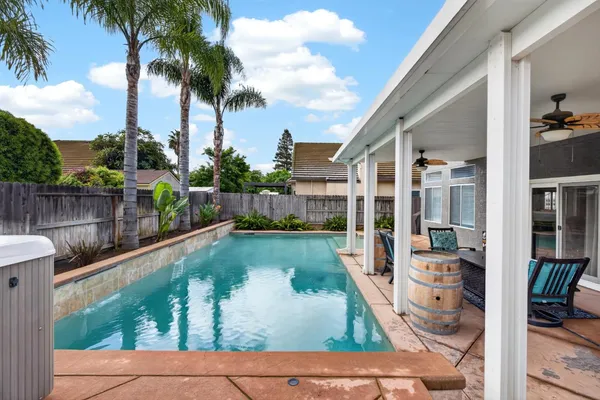 $690,950 | 836 Sequoia Court, Lodi, CA 95242