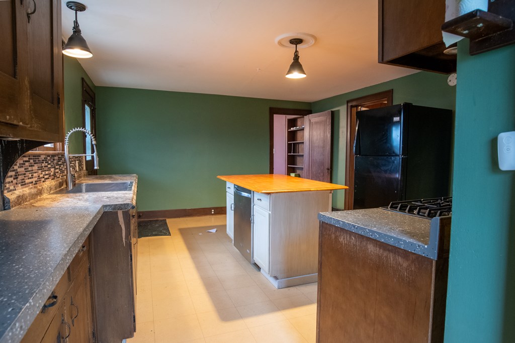 515 Walnut Street Emlenton, PA 16373 - Photo 8 of 38