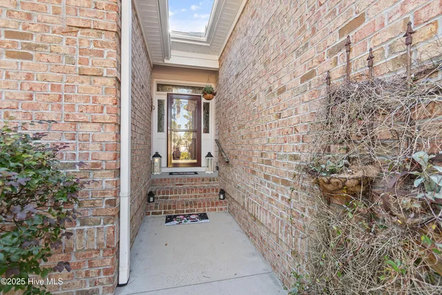 $586,000 | 216 Baroney Pl Drive, Sunset Beach, NC 28468