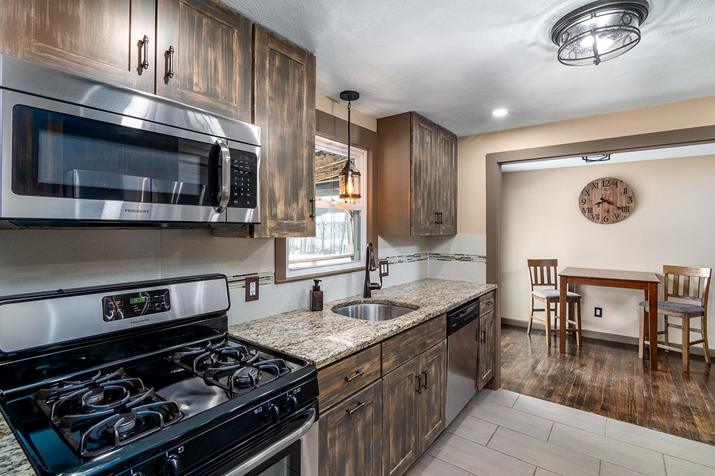 14 Myra Road Coventry, RI 02816 - Photo 13 of 36