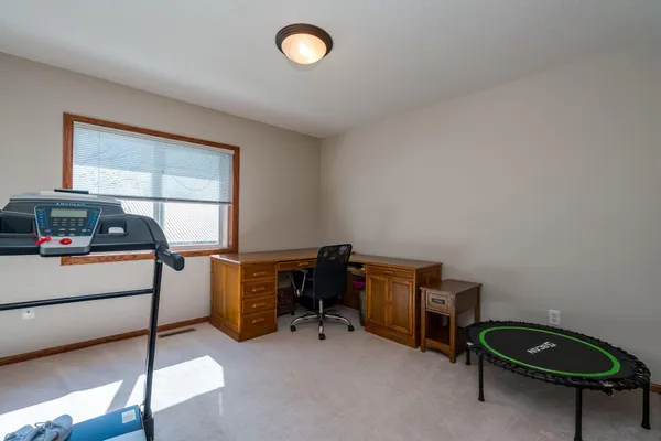 $225,000 | 2110 Willow Trail, North Mankato, MN 56003