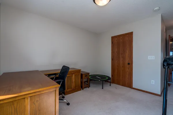 $225,000 | 2110 Willow Trail, North Mankato, MN 56003