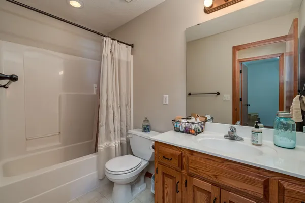 $225,000 | 2110 Willow Trail, North Mankato, MN 56003