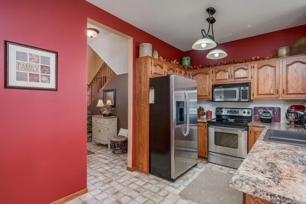 $225,000 | 2110 Willow Trail, North Mankato, MN 56003