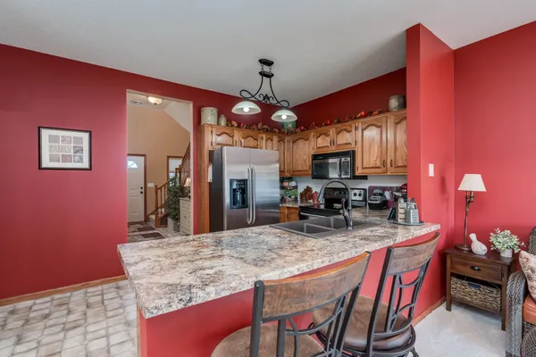 $225,000 | 2110 Willow Trail, North Mankato, MN 56003