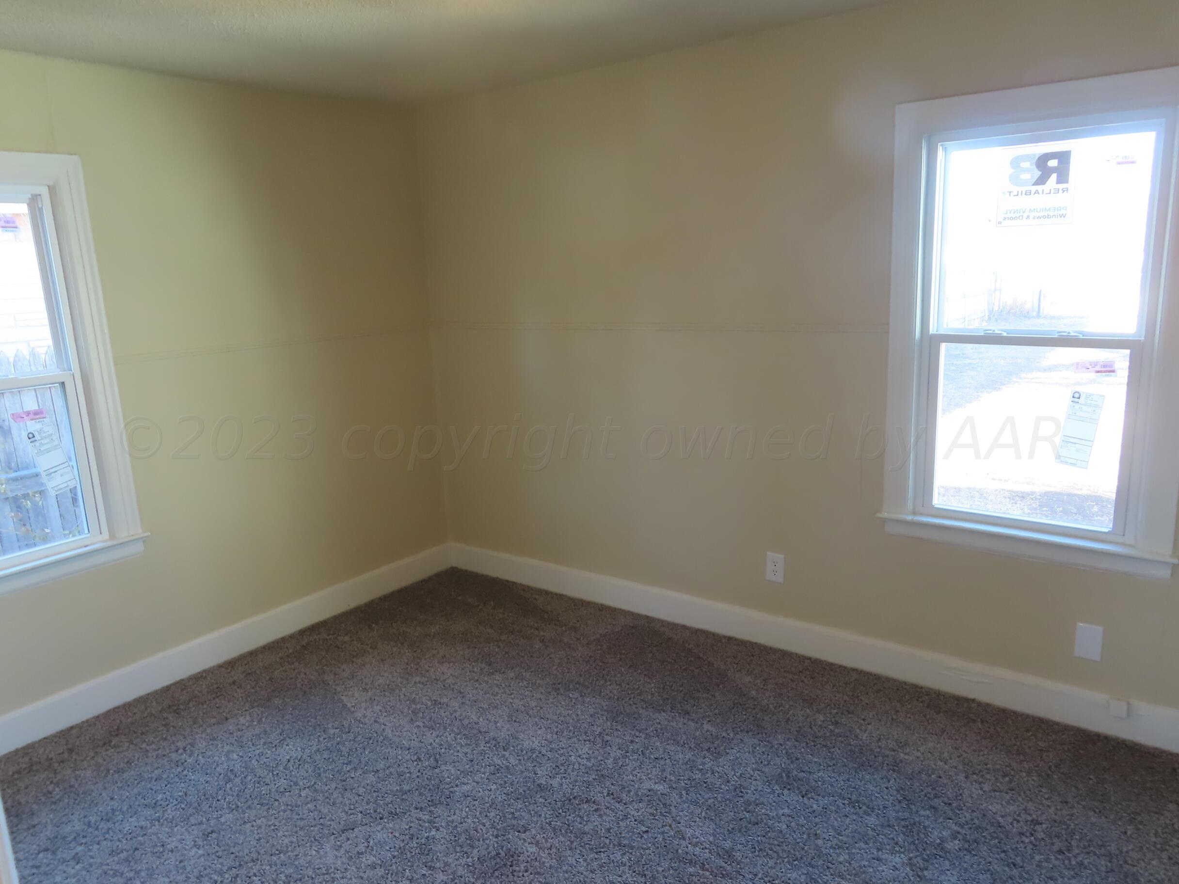4014 South Hughes Street Amarillo, TX 79110 - Photo 11 of 12 IMG_2256