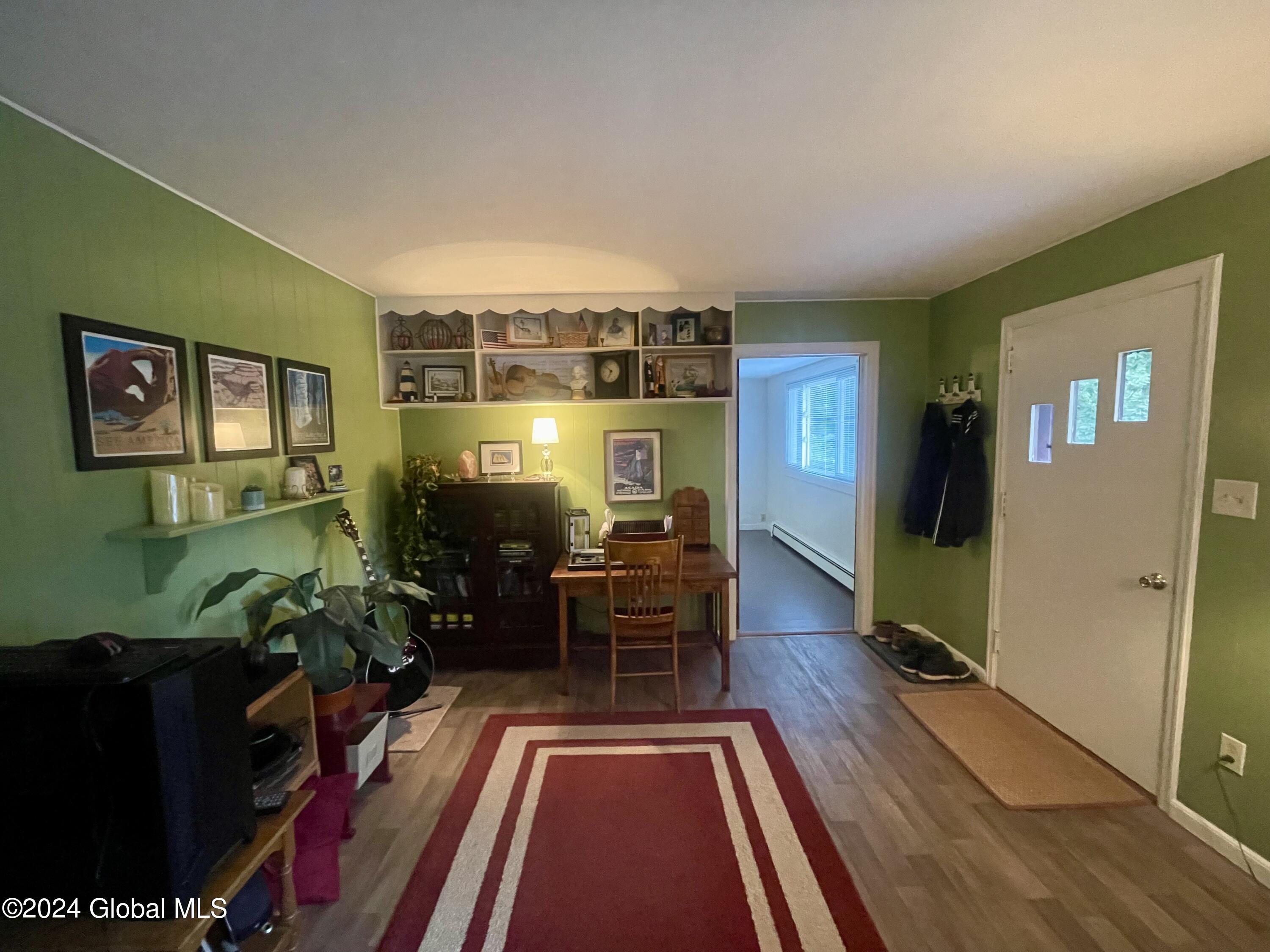 25 Boyce Road Schodack, NY 12123 - Photo 7 of 39 LRm & Front Door