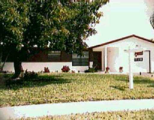 237 Northwest 8th Street Boca Raton, FL 33432 - Photo 1 of 1 Primary Photo