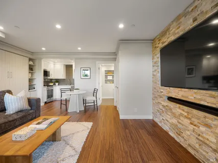 $6,277,000 | 9 Burrell Court, Tiburon, CA 94920