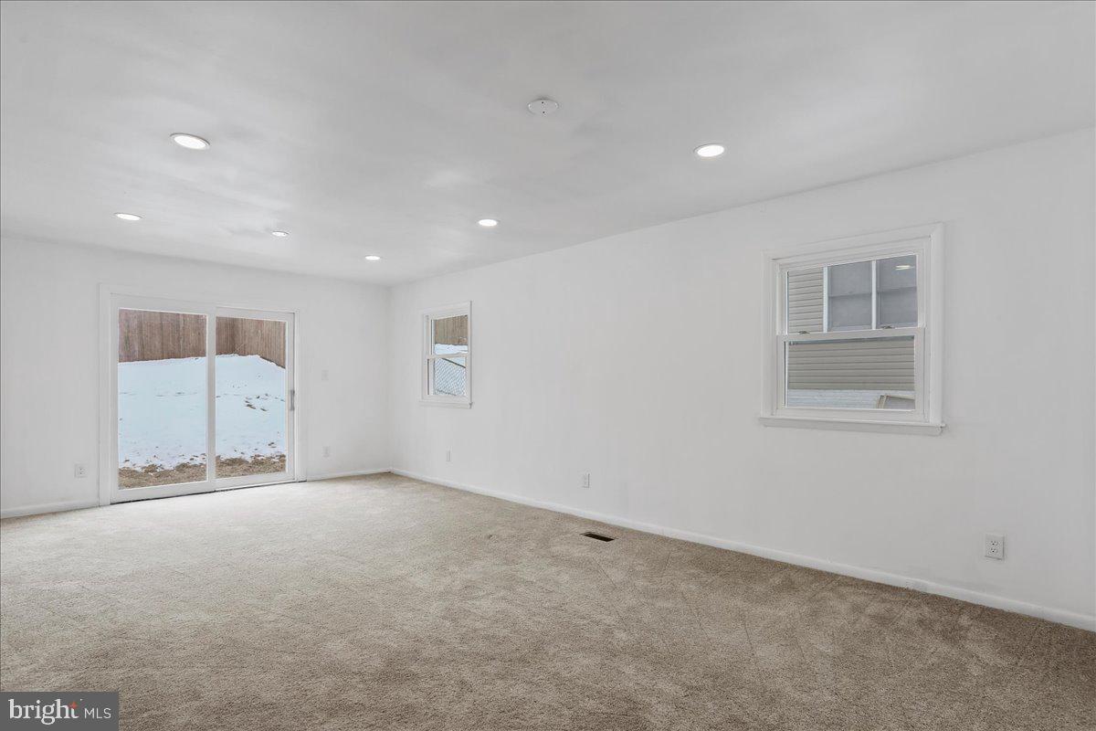 711 Cornwall Street Silver Spring, MD 20901 - Photo 11 of 29