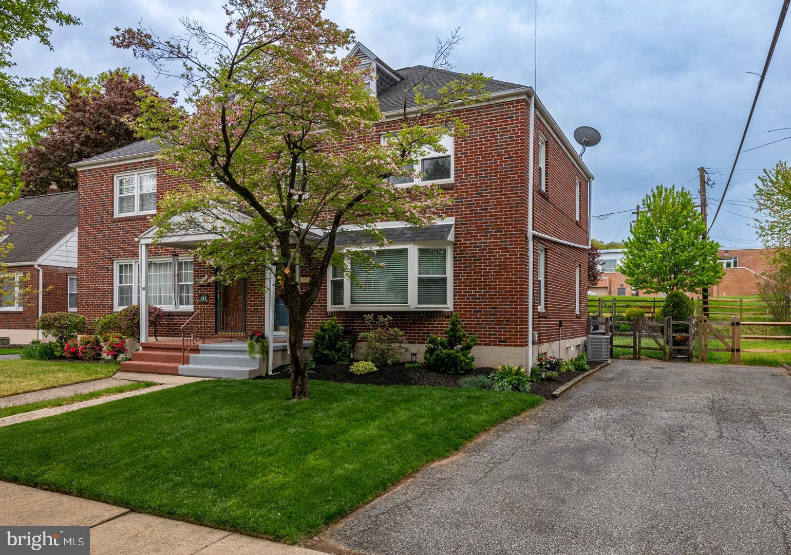 12 Lawndale Road Wyomissing, PA 19610 - Photo 3 of 15