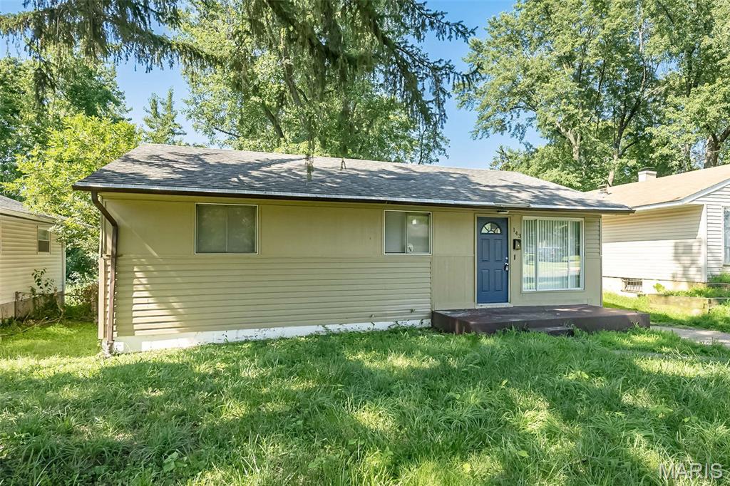 143 Roderick Drive St. Louis, MO 63137 - Photo 2 of 34 Gallery Image 2
