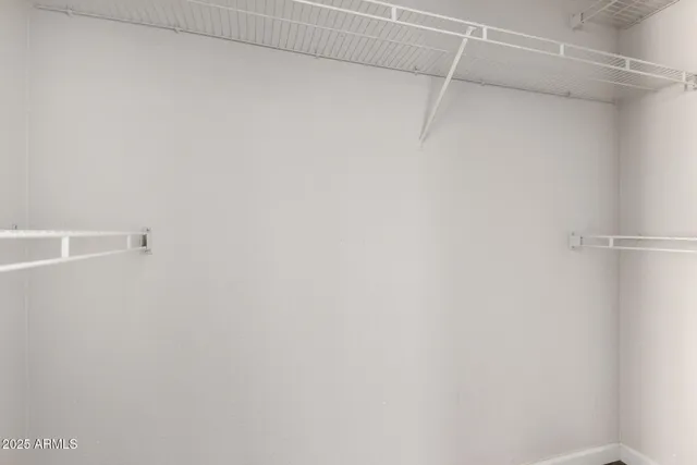 $2,000 | 3236 East Chandler Boulevard, Unit 2011, Phoenix, AZ 85048