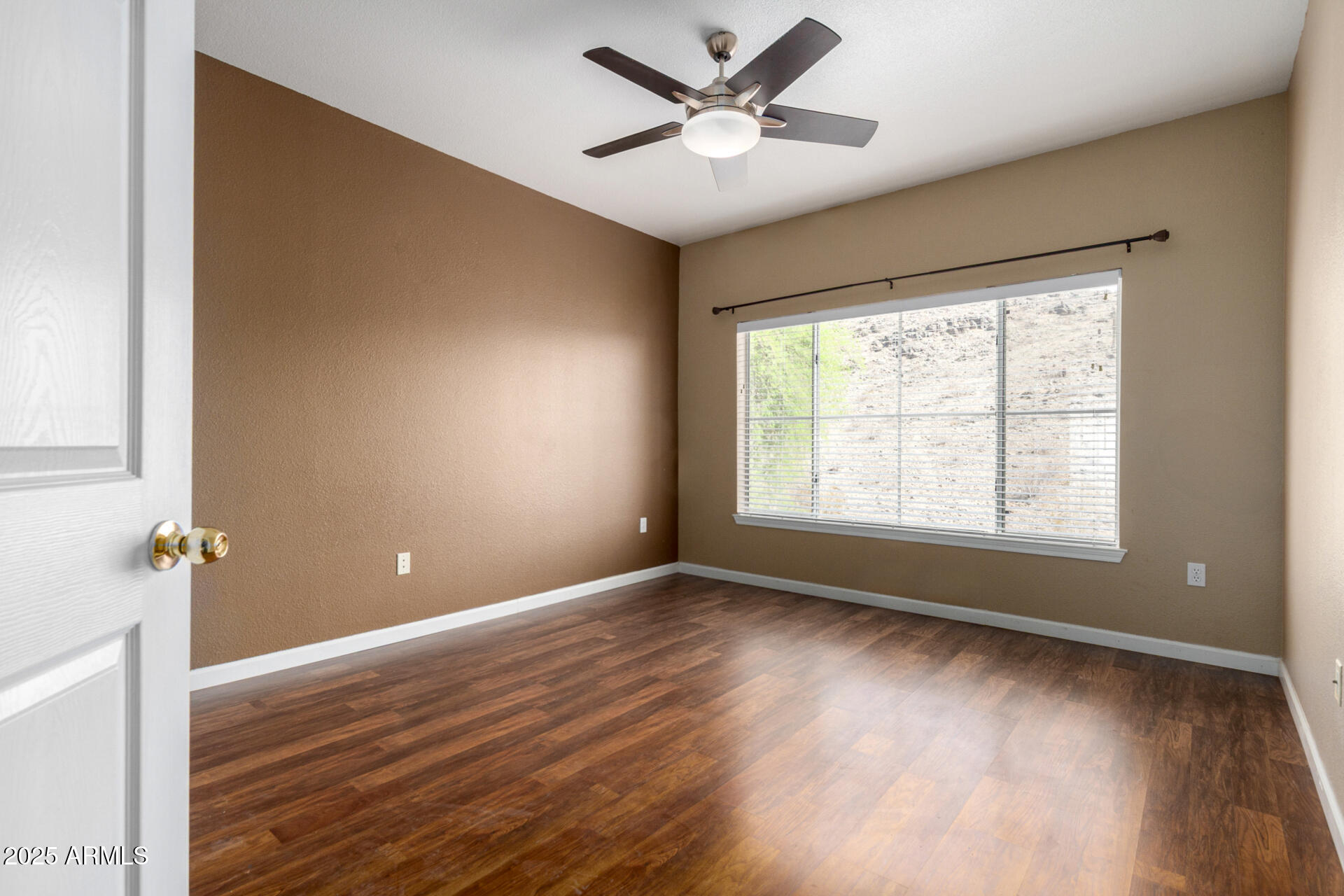 3236 East Chandler Boulevard, Unit 2011 Phoenix, AZ 85048 - Photo 18 of 30 22 Chandler 2011