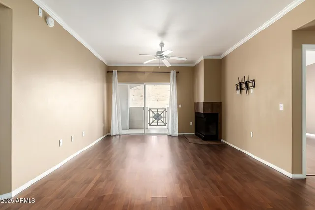 $2,000 | 3236 East Chandler Boulevard, Unit 2011, Phoenix, AZ 85048