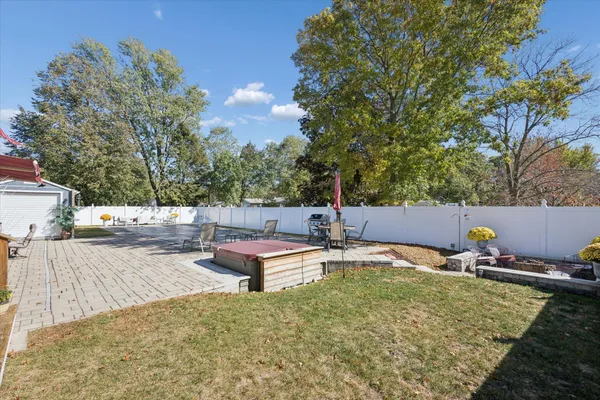 $998,400 | 1407 Shore Drive, New Buffalo, MI 49117