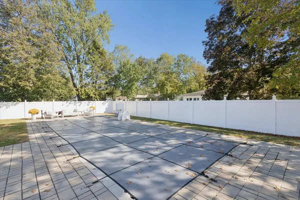 $998,400 | 1407 Shore Drive, New Buffalo, MI 49117