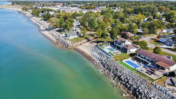 $998,400 | 1407 Shore Drive, New Buffalo, MI 49117