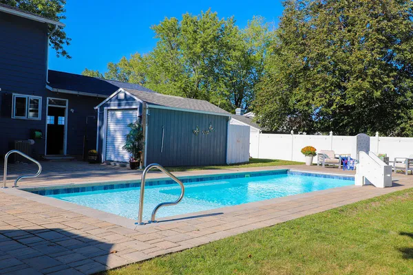 $998,400 | 1407 Shore Drive, New Buffalo, MI 49117