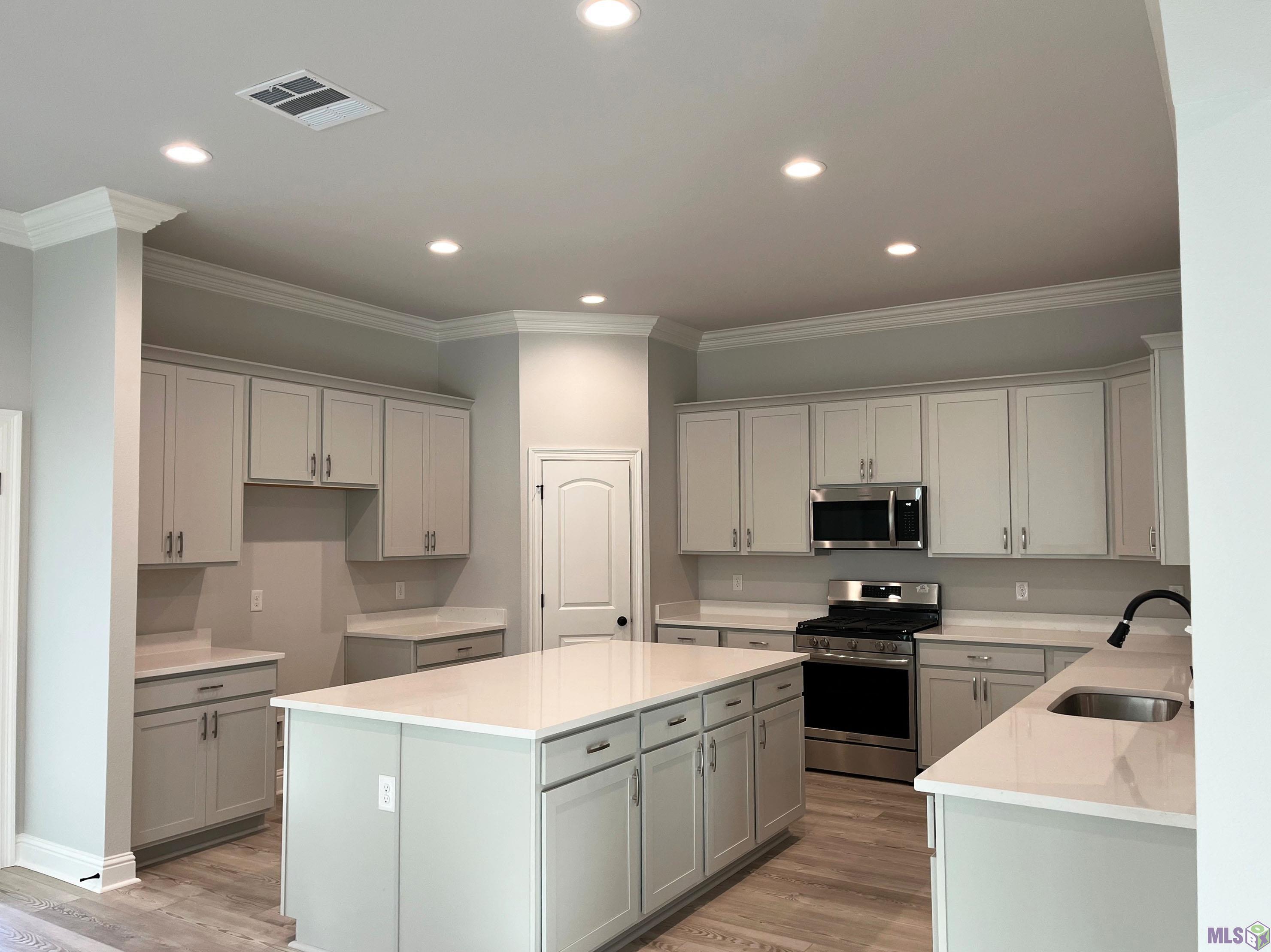 2122 Gabriel Drive Covington, LA 70435 - Photo 7 of 18