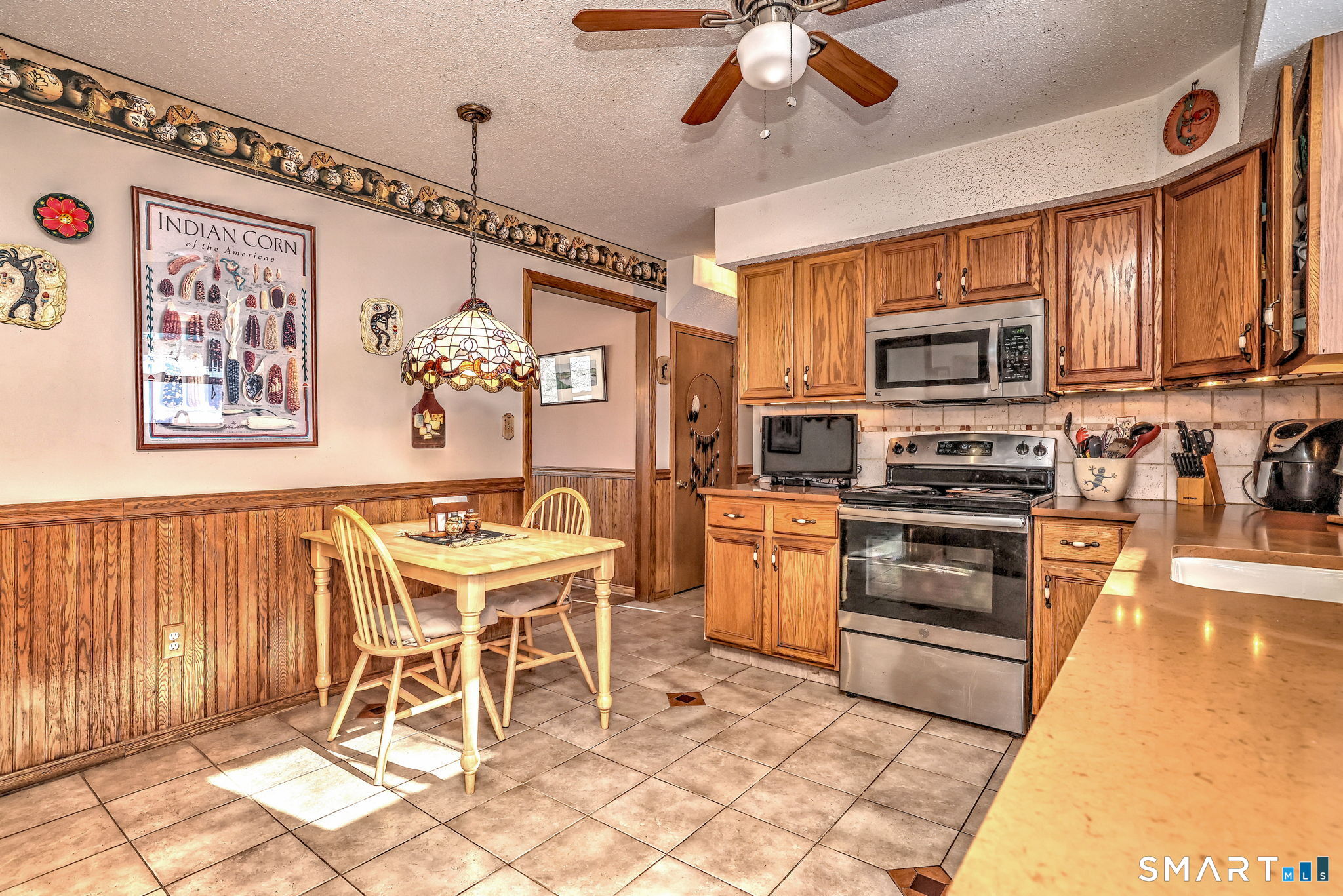 28 Sugar Hill Road North Haven, CT 06473 - Photo 11 of 34