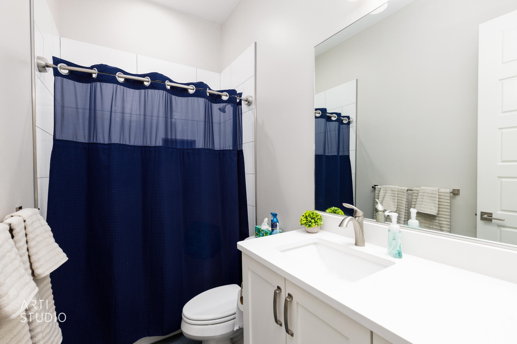 2252 Fieldstone Circle St. George, UT 84790 - Photo 21 of 49 2nd Bathroom Main Level