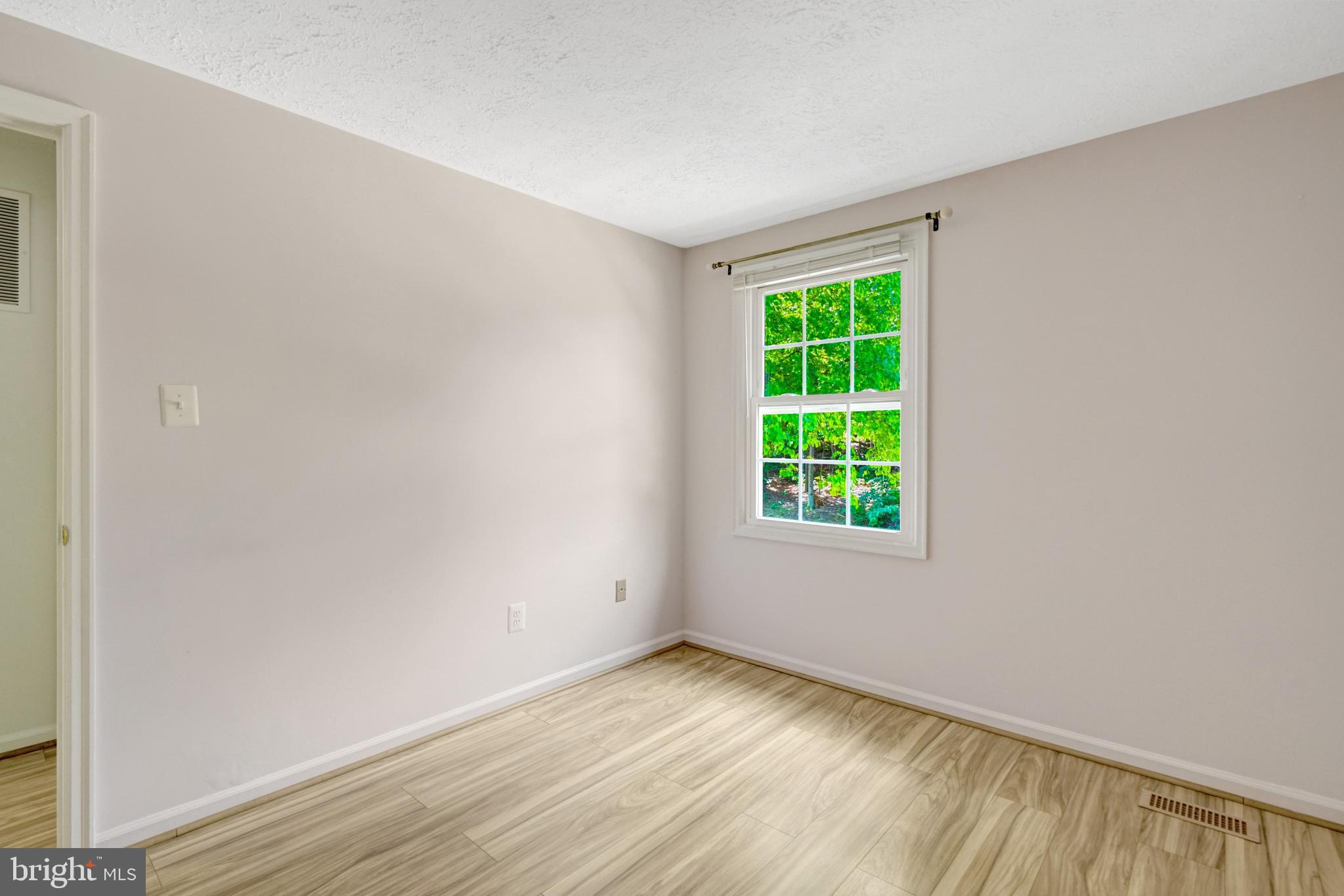 7516 Aspenpark Road Lorton, VA 22079 - Photo 35 of 58