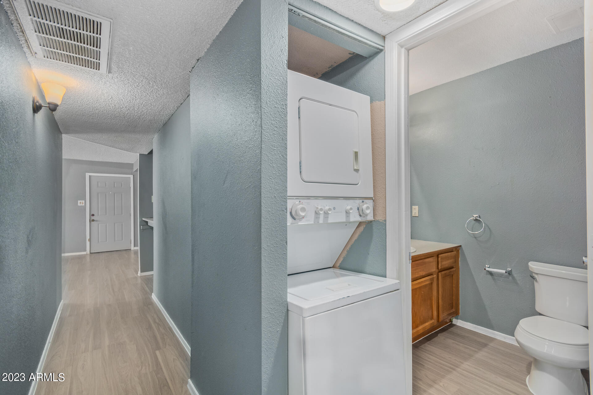 424 West Brown Road, Unit 212 Mesa, AZ 85201 - Photo 20 of 32 20 - Brown