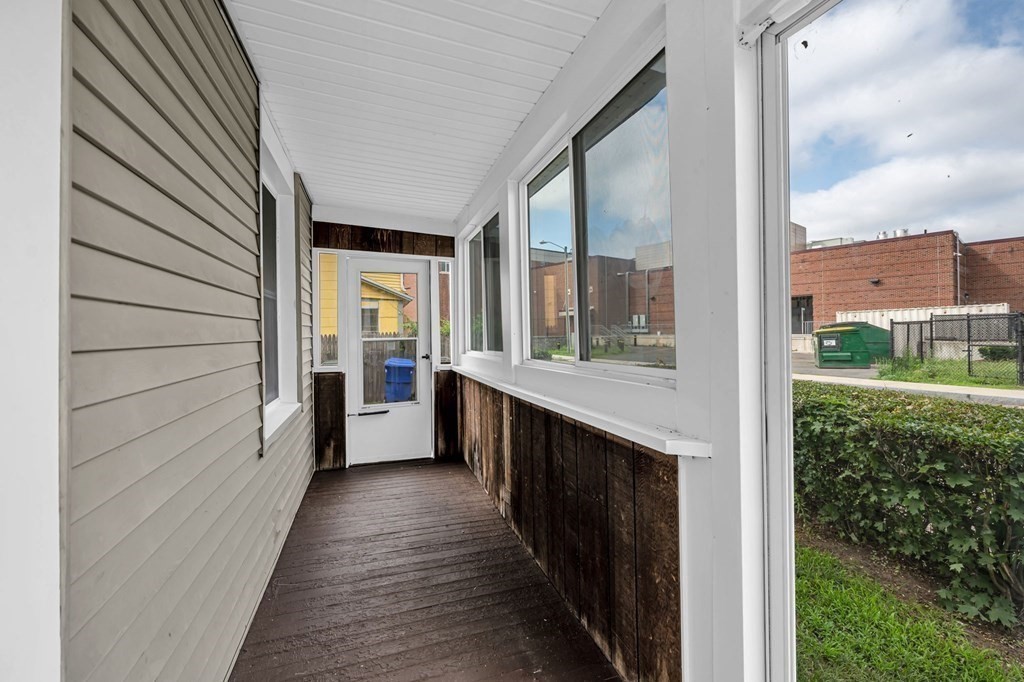 42 Melrose Street Springfield, MA 01109 - Photo 3 of 41 Gallery Image 3