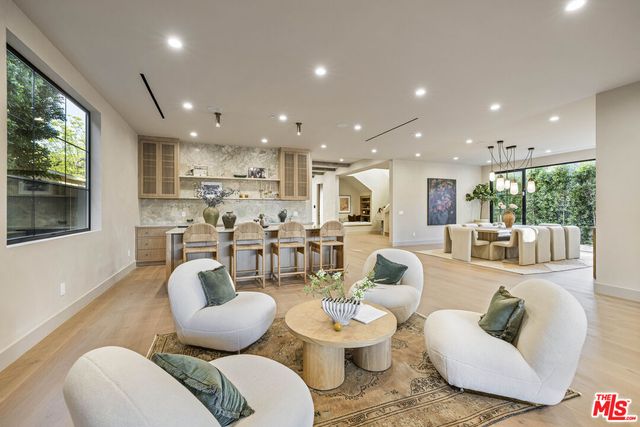 $6,995,000 | 14273 Greenleaf Street, Sherman Oaks, CA 91423