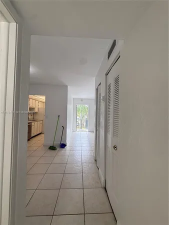 $2,400 | 7949 Southwest 104th Street, Unit 213D, Kendall, FL 33156