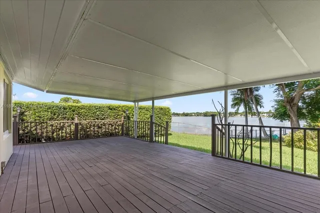 $2,150,000 | 1961 Northeast 188th Street, Miami, FL 33179