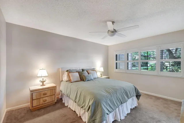 $4,000 | 318 Oak Harbour Drive, Unit 318, Juno Beach, FL 33408