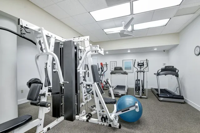 $4,000 | 318 Oak Harbour Drive, Unit 318, Juno Beach, FL 33408