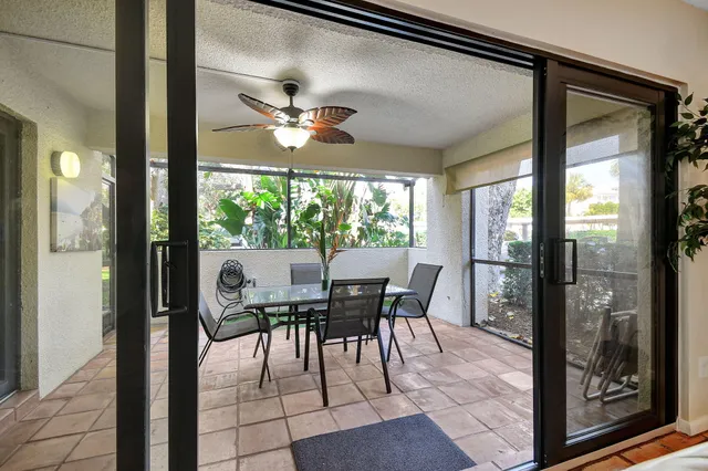 $4,000 | 318 Oak Harbour Drive, Unit 318, Juno Beach, FL 33408