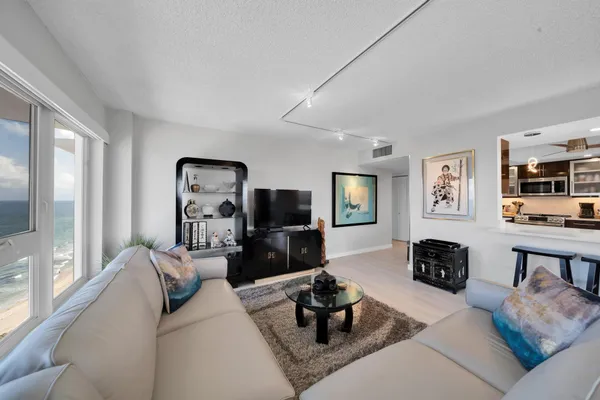 $14,000 | 2066 North Ocean Boulevard, Unit 12NE, Boca Raton, FL 33431