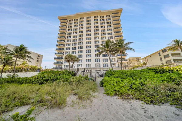 $14,000 | 2066 North Ocean Boulevard, Unit 12NE, Boca Raton, FL 33431