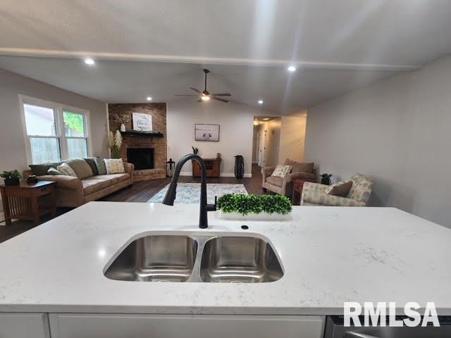 121 Verona Drive Springfield, IL 62703 - Photo 10 of 33