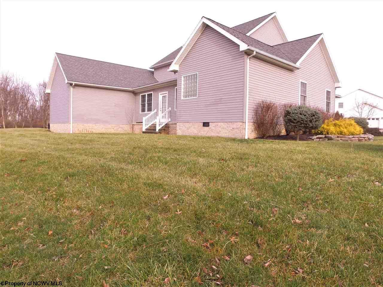 358 Ridgeway Drive Bridgeport, WV 26330 - Photo 4 of 20 Gallery Image 4