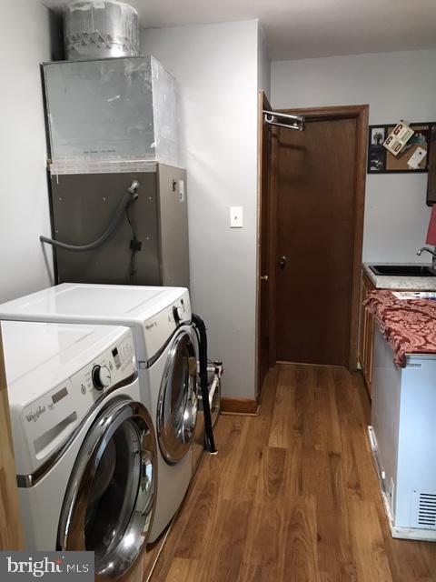21259 Frog Level Road Ruther Glen, VA 22546 - Photo 13 of 15 Laundry room