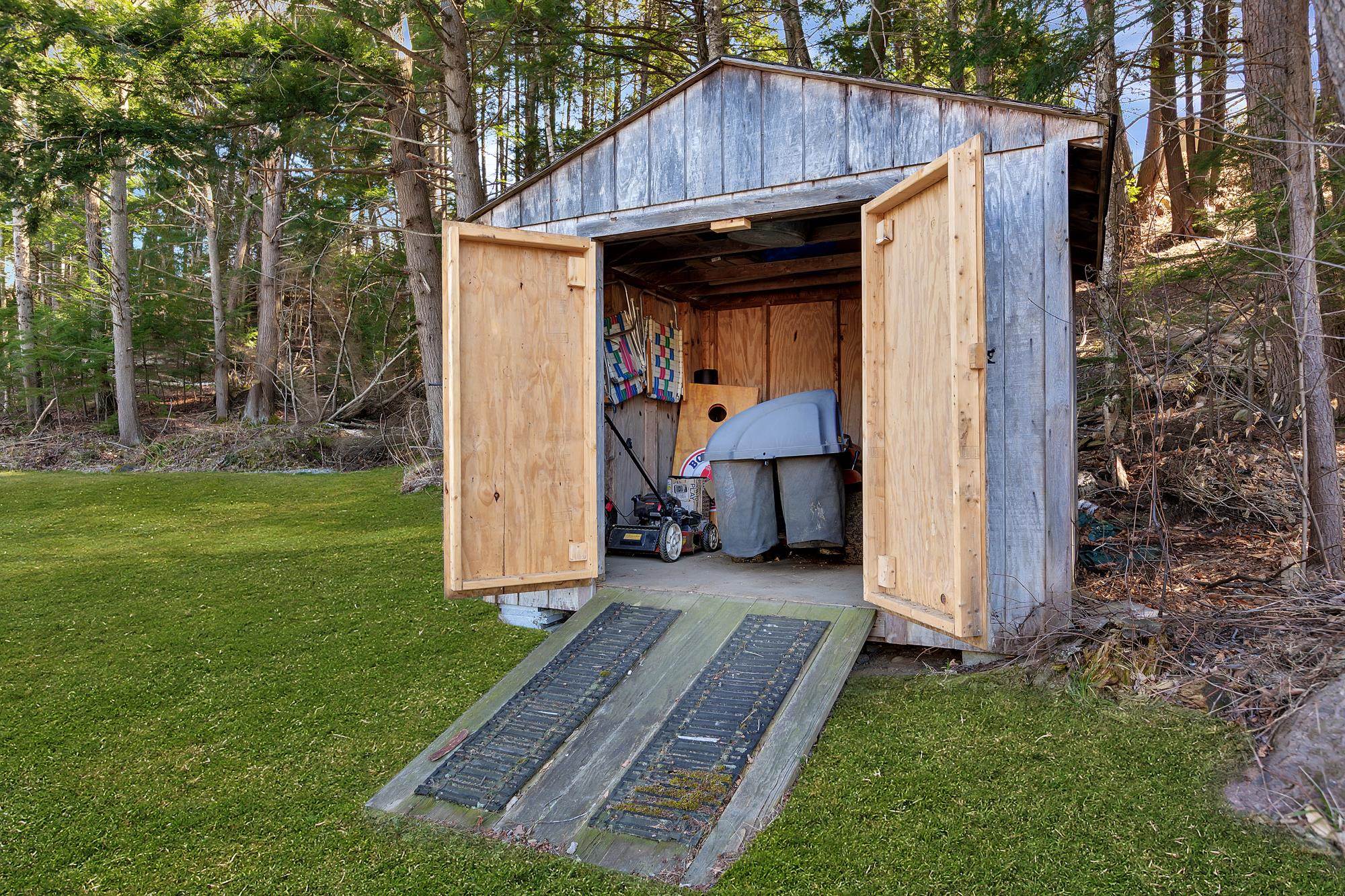 118 Hillside Road Springfield, VT 05156 - Photo 11 of 53