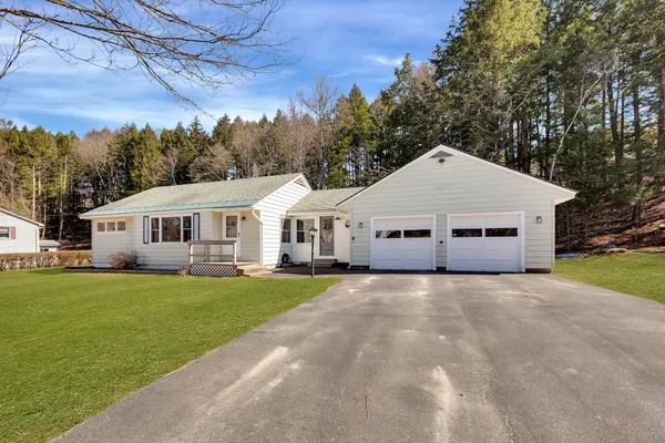 $295,500 | 118 Hillside Road, Springfield, VT 05156