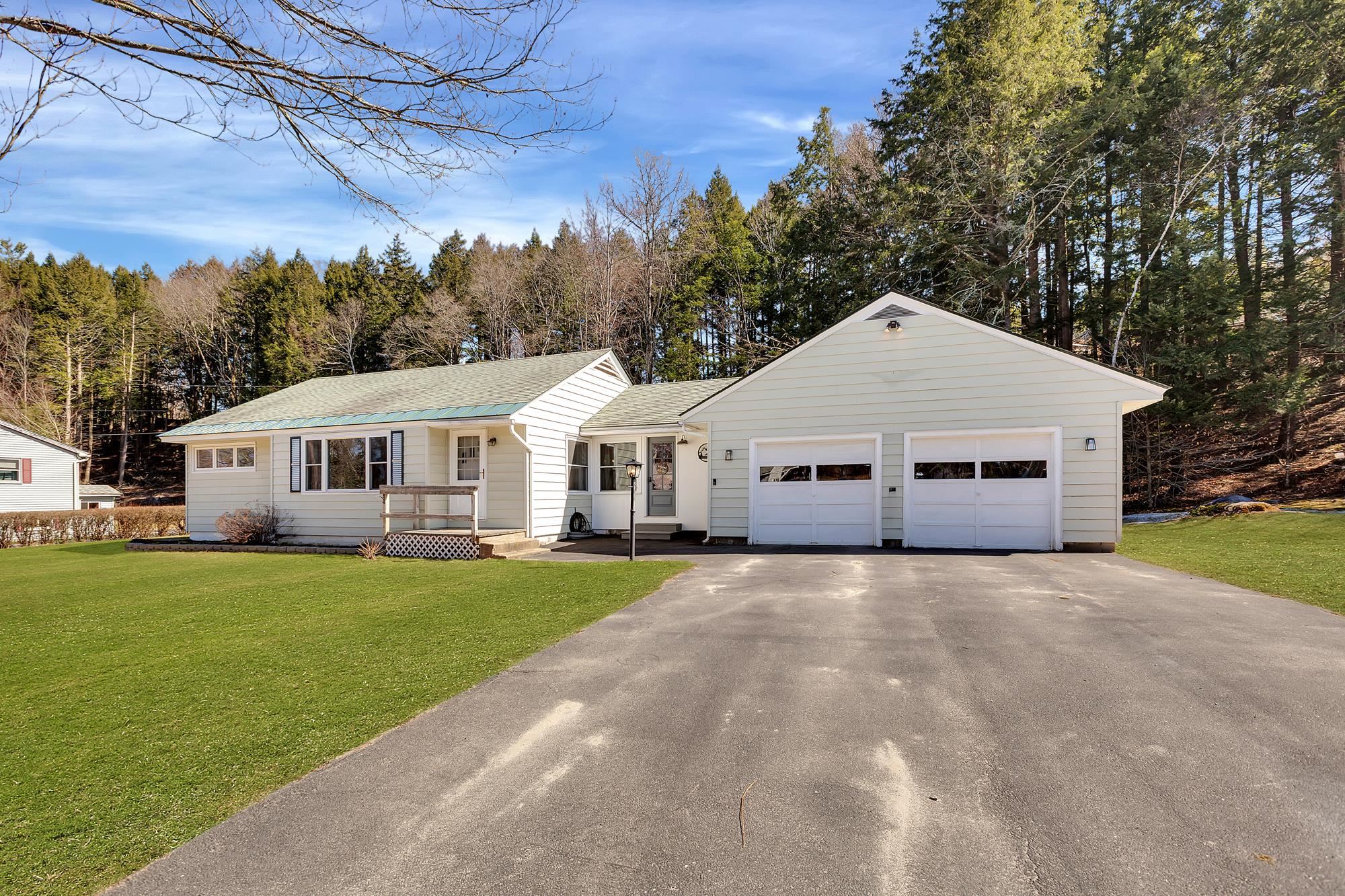 118 Hillside Road Springfield, VT 05156 - Photo 3 of 53