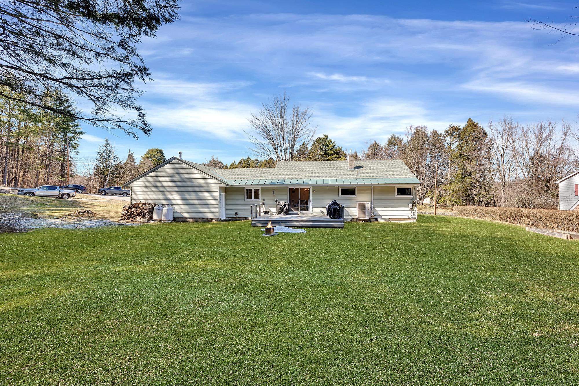 118 Hillside Road Springfield, VT 05156 - Photo 7 of 53