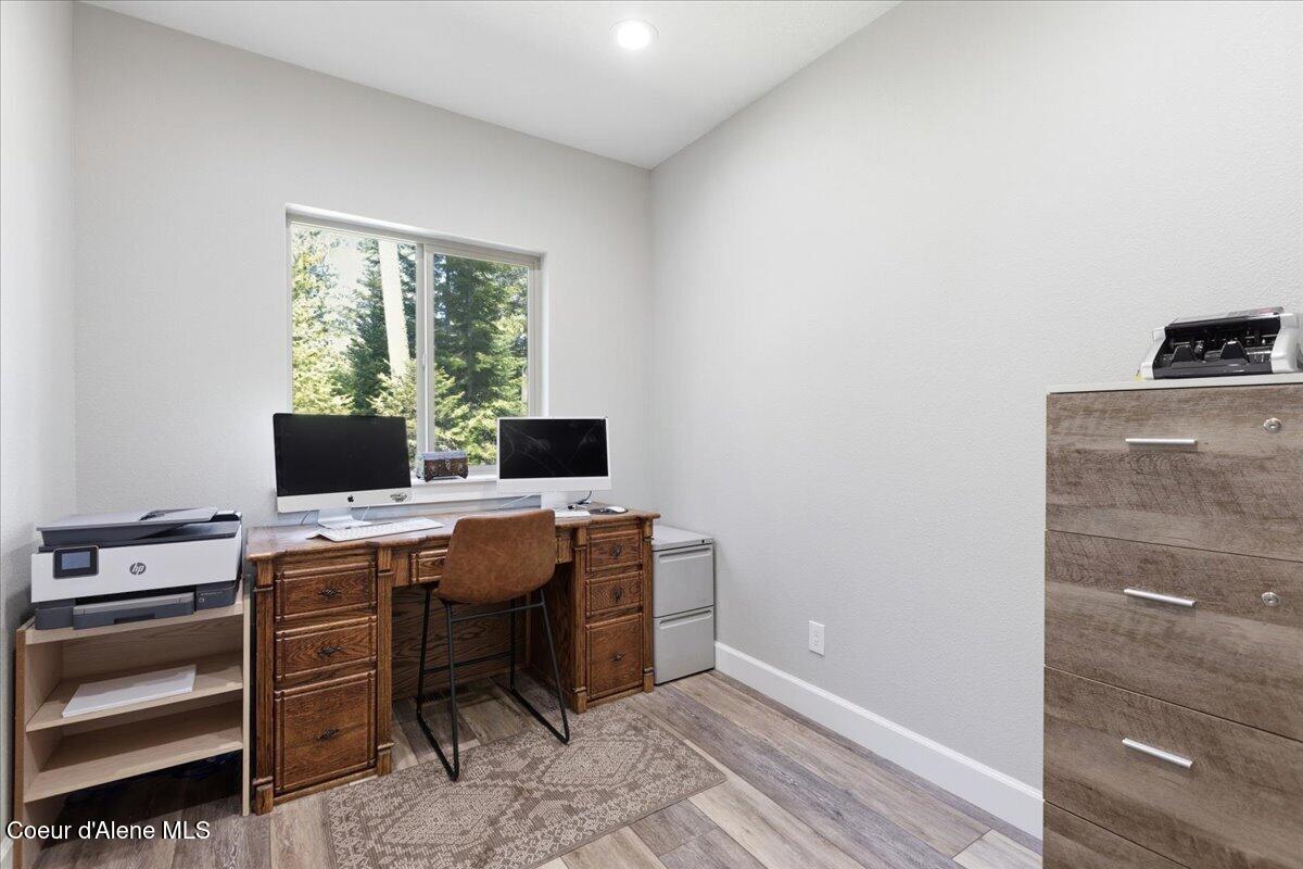 529 South Beaver Lake Road Athol, ID 83801 - Photo 45 of 85 Office