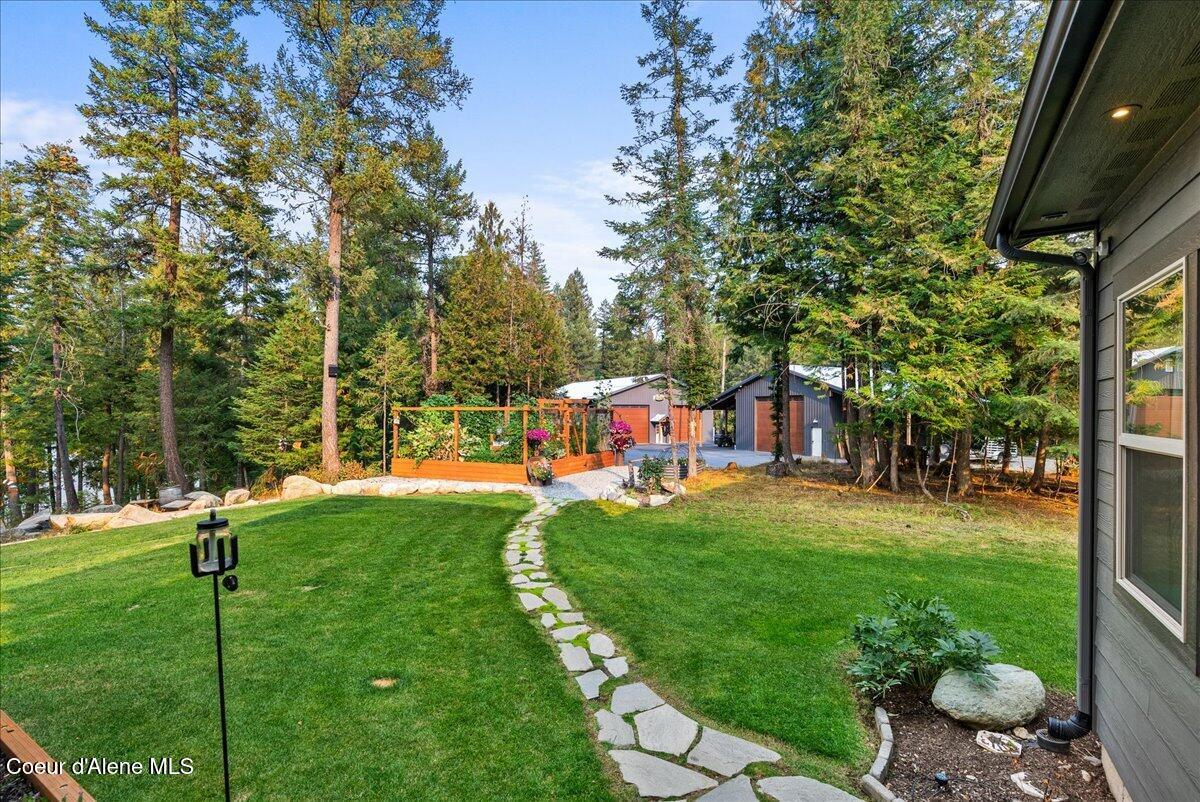 529 South Beaver Lake Road Athol, ID 83801 - Photo 68 of 85 Back yard