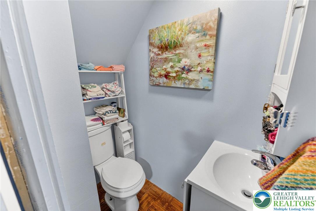 321 Market Street Bangor, PA 18013 - Photo 13 of 33 a bathroom with a toilet and a sink