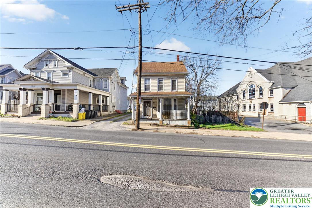 321 Market Street Bangor, PA 18013 - Photo 4 of 33