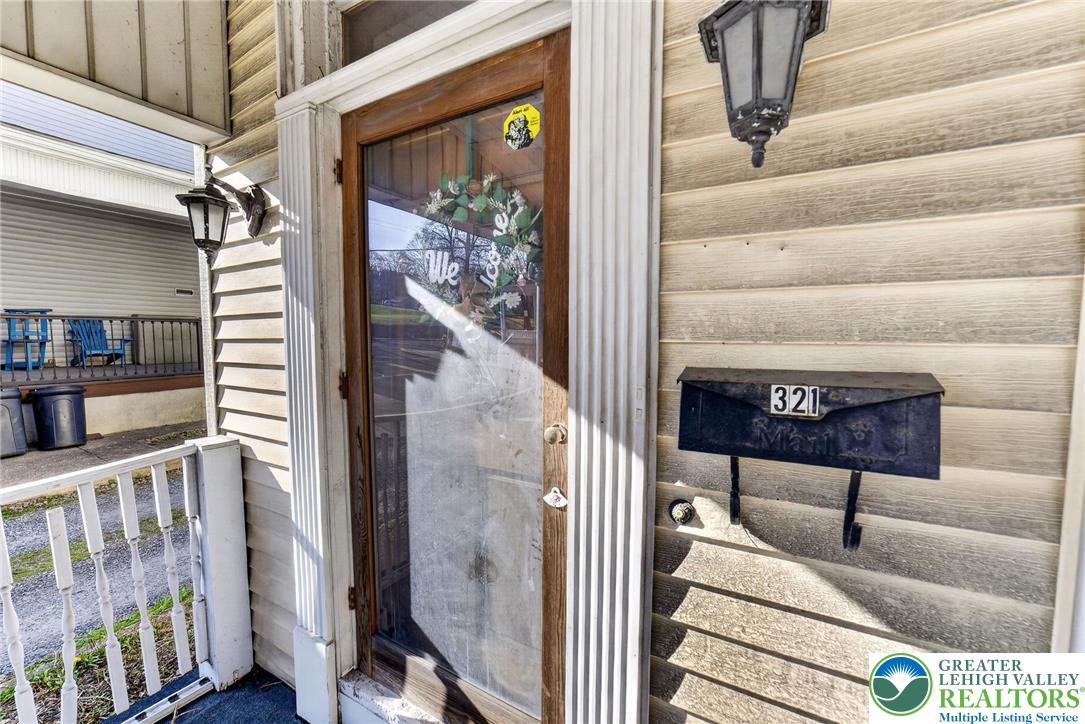 321 Market Street Bangor, PA 18013 - Photo 5 of 33 a view of entryway with a rug