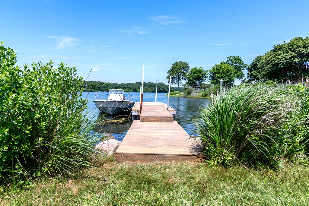 65 Sheldon Point Road South Kingstown, RI 02879 - Photo 7 of 32
